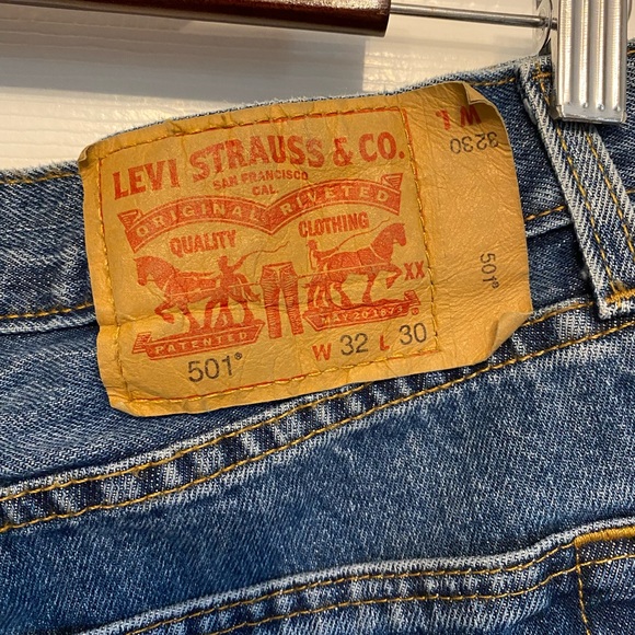 Men’s Levi’s 501 Button Fly Denim Jeans Size 32 waist 30 Length - Picture 5 of 10